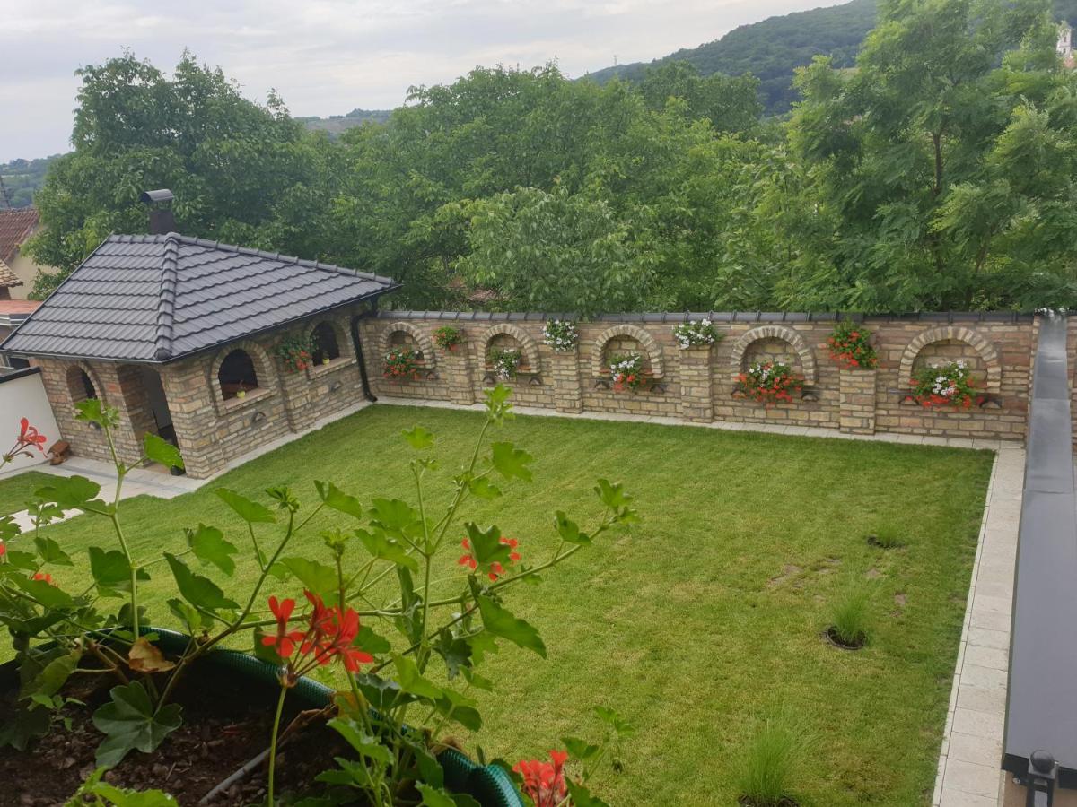 Apartmani Kruna Врдник Экстерьер фото